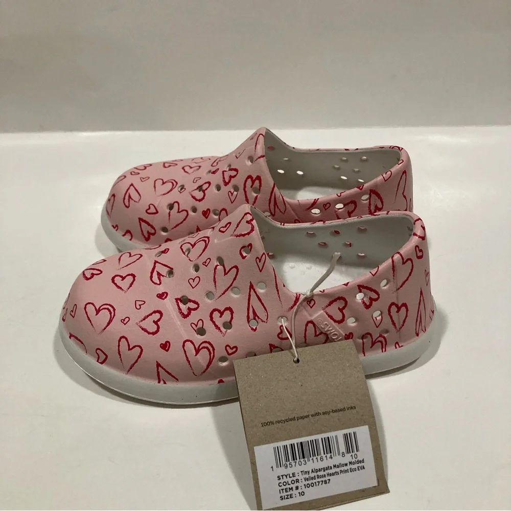 Toms pink heart